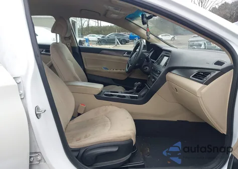 2017 Hyundai Sonata Sport z USA, uszkodzony, nr VIN 5NPE34AFXHH521927